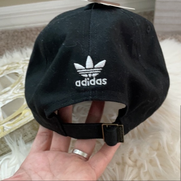 🆕NWT Adidas hat - Picture 3 of 4
